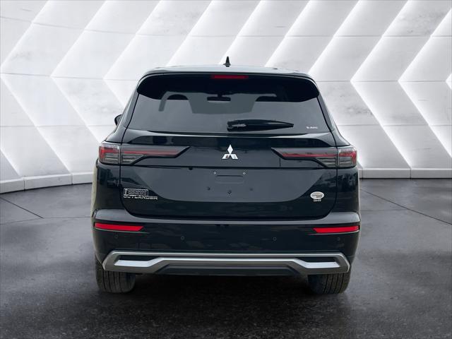 2025 Mitsubishi Outlander Unknown