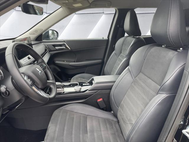 2025 Mitsubishi Outlander Unknown