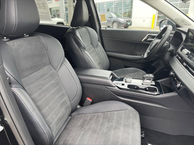 2025 Mitsubishi Outlander Unknown