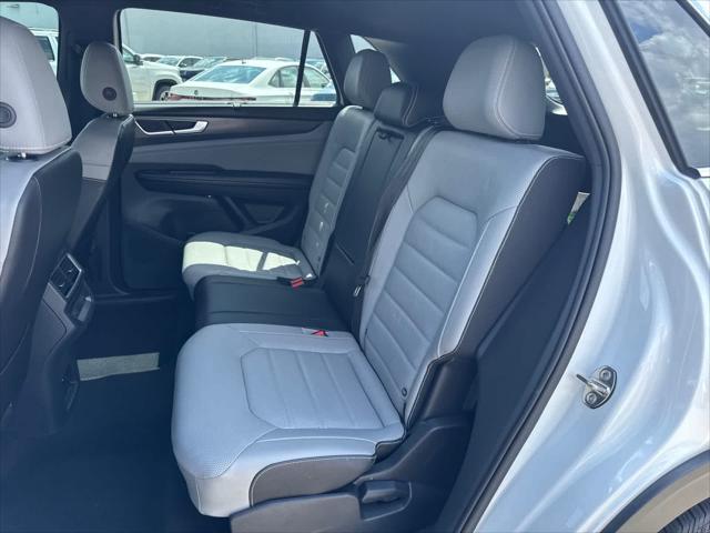 2025 Volkswagen Atlas Cross Sport 2.0T SEL