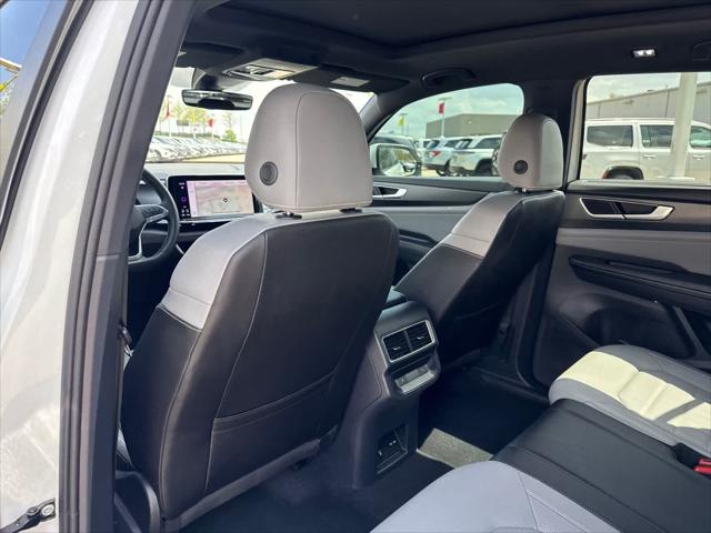 2025 Volkswagen Atlas Cross Sport 2.0T SEL