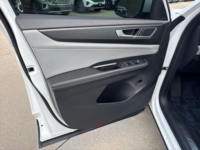 2025 Volkswagen Atlas Cross Sport 2.0T SEL