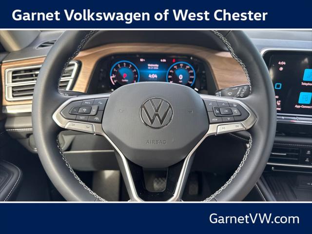 2026 Volkswagen Atlas SE with Technology