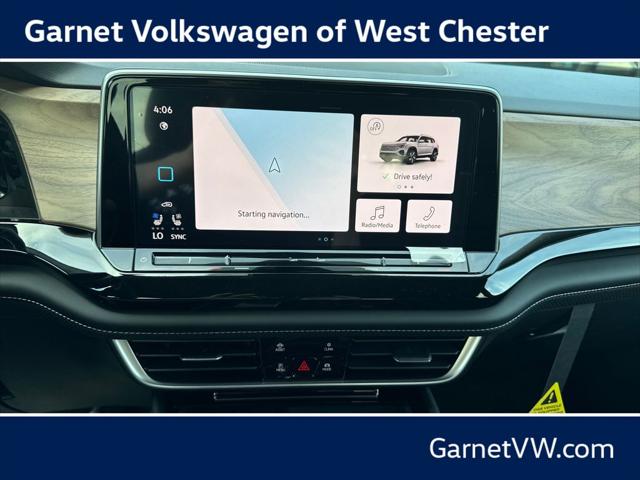 2026 Volkswagen Atlas SE with Technology