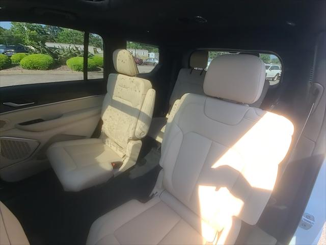 2026 Jeep Grand Cherokee L Limited 4x2