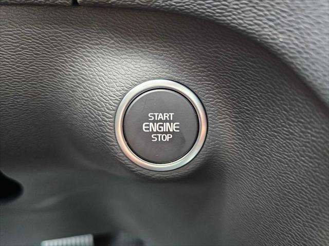 2026 Volvo XC40 Plus, B5 AWD Gas (mild hybrid), Dark
