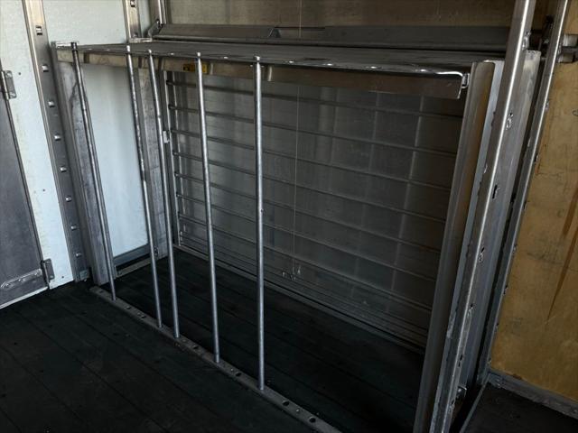 2013 Ford E-450 Cutaway Base