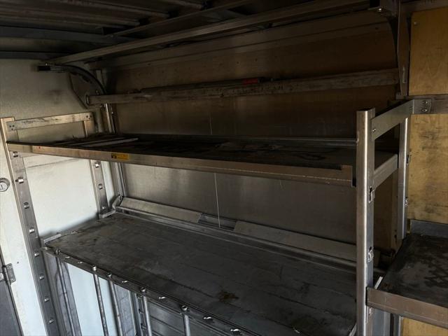2013 Ford E-450 Cutaway Base