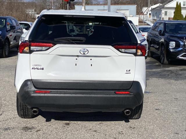 2024 Toyota RAV4 LE