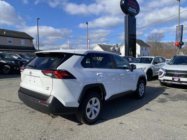 2024 Toyota RAV4 LE