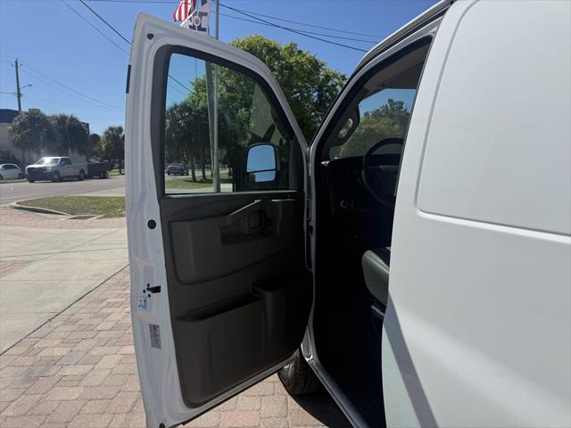 2023 GMC Savana Cargo RWD 2500 Extended Wheelbase Work Van