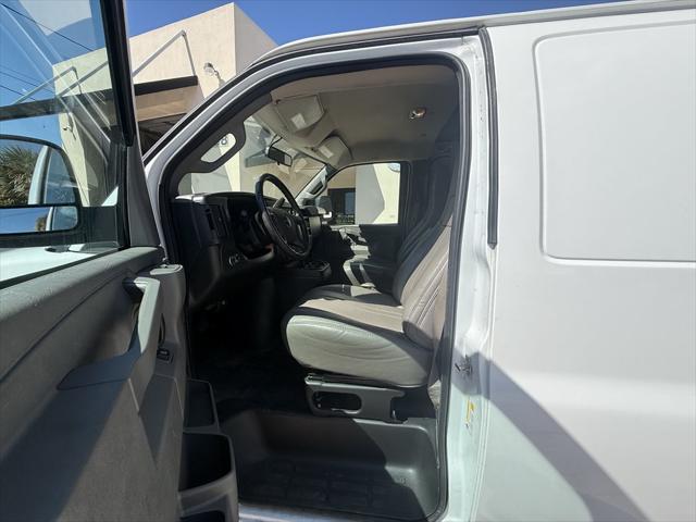 2023 GMC Savana Cargo RWD 2500 Extended Wheelbase Work Van