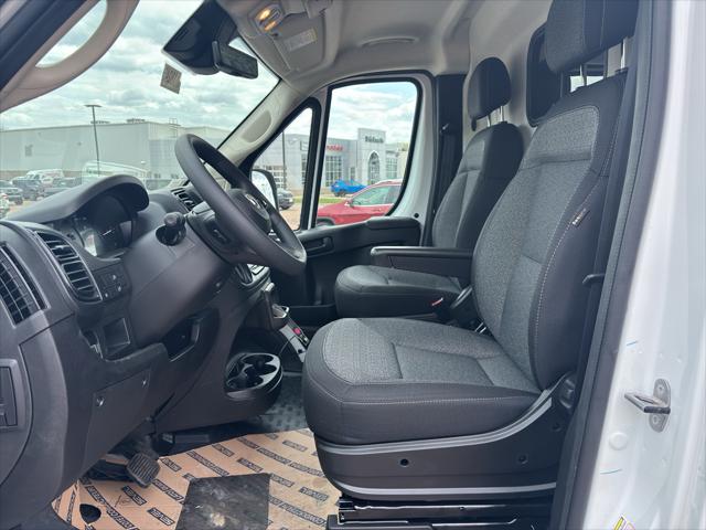 2026 Ram ProMaster Cargo Van Tradesman Low Roof 136" WB w/Pass Seat