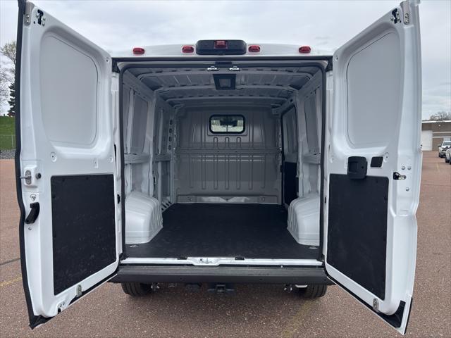 2026 Ram ProMaster Cargo Van Tradesman Low Roof 136" WB w/Pass Seat