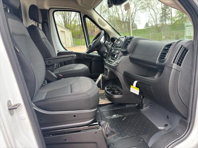 2026 Ram ProMaster Cargo Van Tradesman Low Roof 136" WB w/Pass Seat