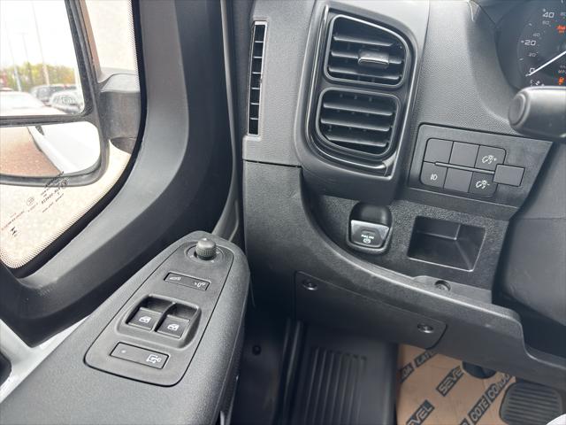 2026 Ram ProMaster Cargo Van Tradesman Low Roof 136" WB w/Pass Seat