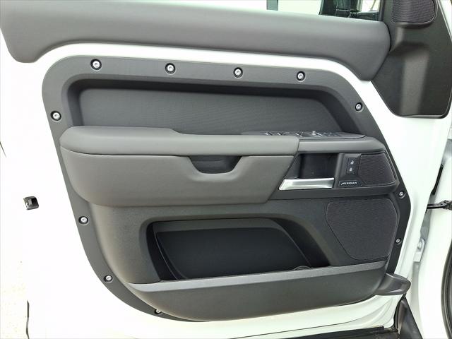 2026 Land Rover Defender P300 S