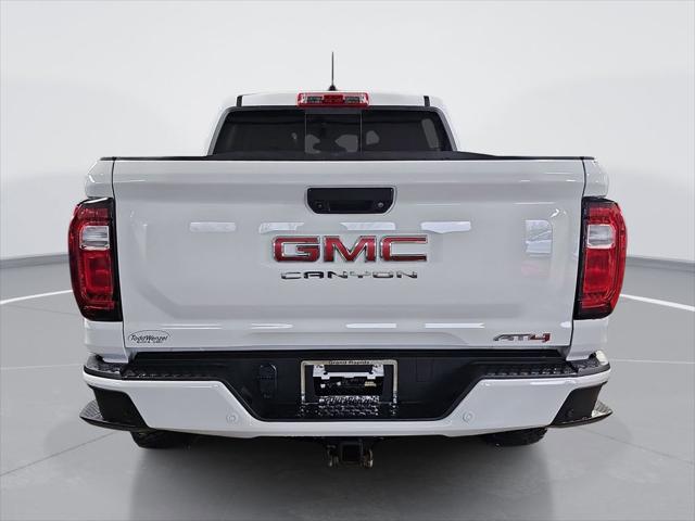 2023 GMC Canyon 4WD Crew Cab Short Box AT4