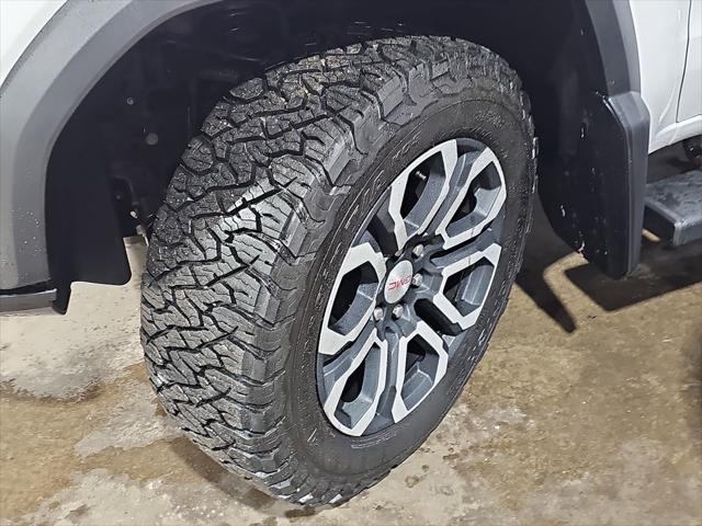 2023 GMC Canyon 4WD Crew Cab Short Box AT4