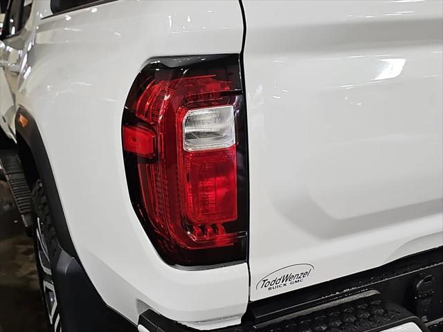 2023 GMC Canyon 4WD Crew Cab Short Box AT4