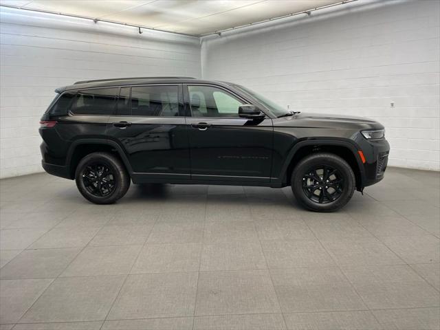 2026 Jeep Grand Cherokee L GRAND CHEROKEE L LAREDO ALTITUDE 4X2 2026 Jeep Grand Cherokee L GRAND CHEROKEE L LAREDO ALTITUDE 4X2