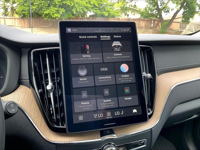 2026 Volvo XC60 Plug-In Hybrid Ultra, T8 AWD Electric/Gasoline, Dark