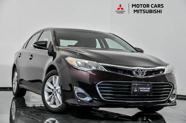 2013 Toyota Avalon XLE for sale in Aurora, IL