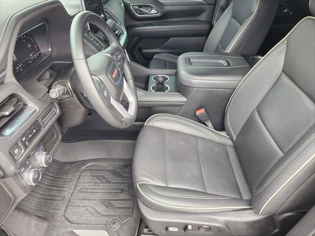 2024 GMC Yukon 4WD SLT