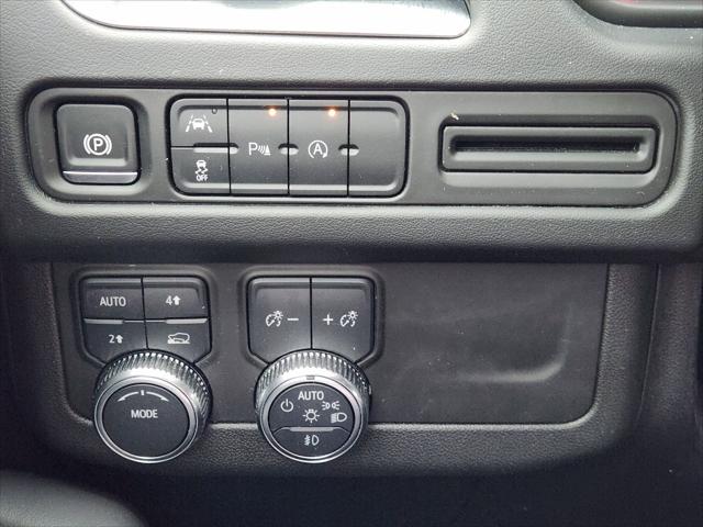 2024 GMC Yukon 4WD SLT
