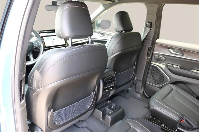 2026 Jeep Grand Cherokee Limited 4x2
