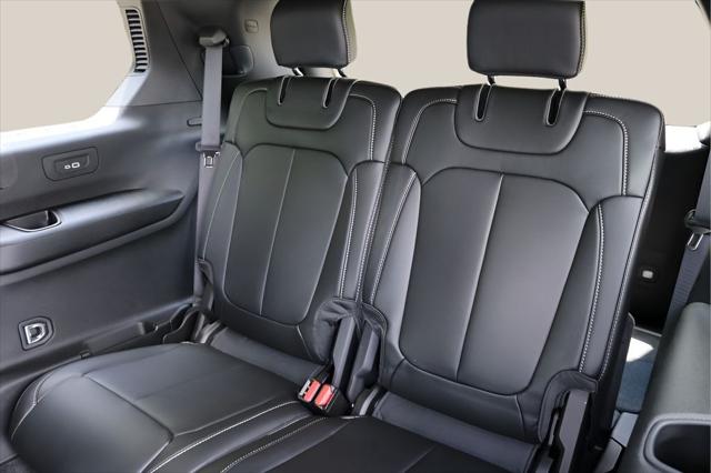 2026 Jeep Grand Cherokee Limited 4x2