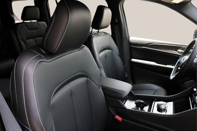 2026 Jeep Grand Cherokee Limited 4x2