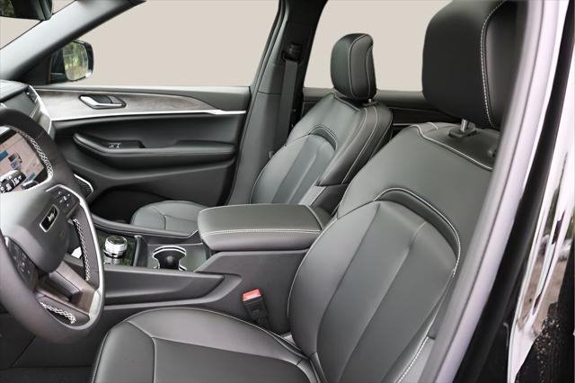 2026 Jeep Grand Cherokee Limited 4x2