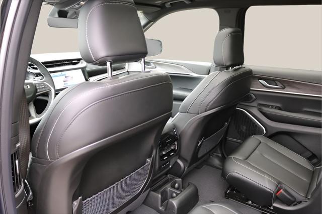 2026 Jeep Grand Cherokee Limited 4x2