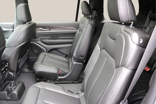 2026 Jeep Grand Cherokee Limited 4x2