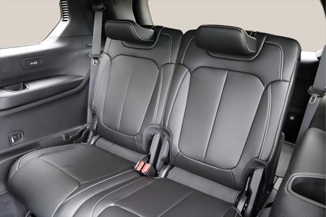 2026 Jeep Grand Cherokee Limited 4x2