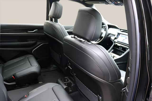 2026 Jeep Grand Cherokee Limited 4x2