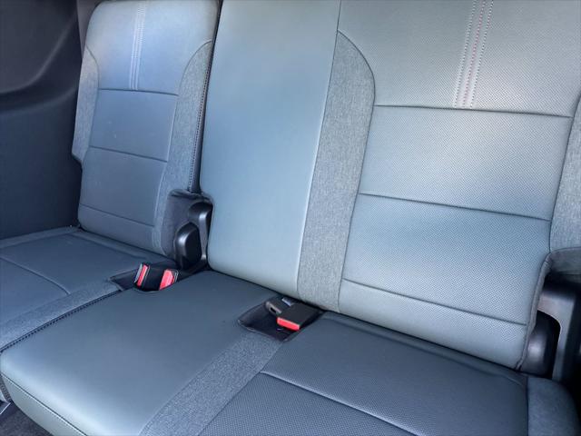 2026 GMC Acadia AT4 AWD