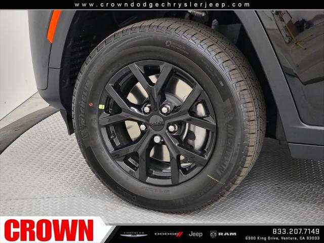 2026 Jeep Grand Cherokee Altitude 4x2
