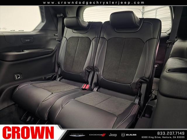 2026 Jeep Grand Cherokee Altitude 4x2
