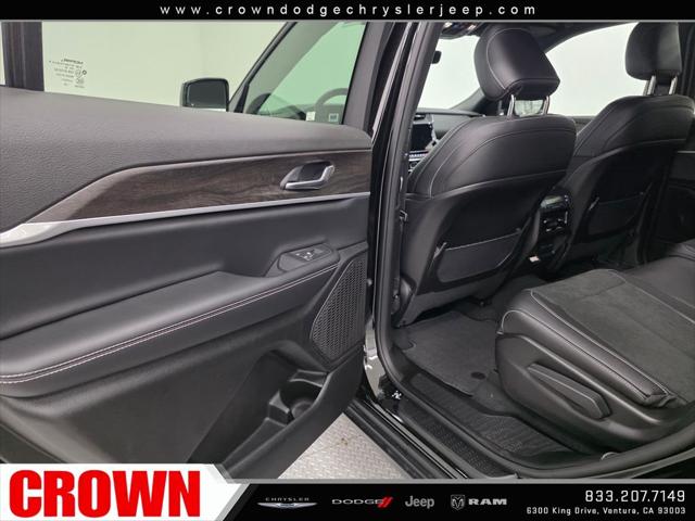 2026 Jeep Grand Cherokee Altitude 4x2