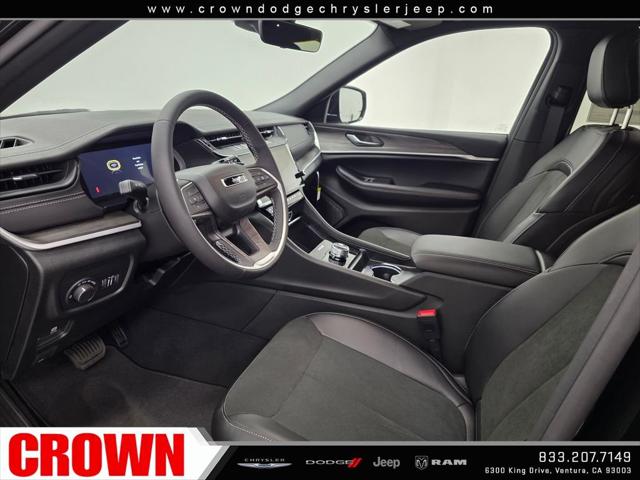 2026 Jeep Grand Cherokee Altitude 4x2