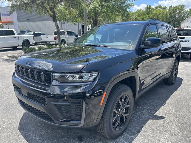 2026 Jeep Grand Cherokee L GRAND CHEROKEE L LAREDO ALTITUDE 4X2
