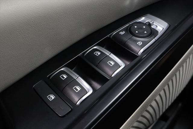 2024 Kia Carnival MPV LX Seat Package