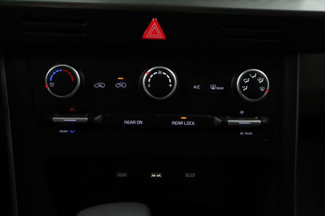 2024 Kia Carnival MPV LX Seat Package
