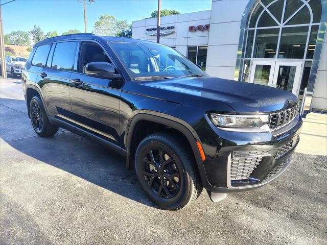 2026 Jeep Grand Cherokee GRAND CHEROKEE L LAREDO ALTITUDE 4X4