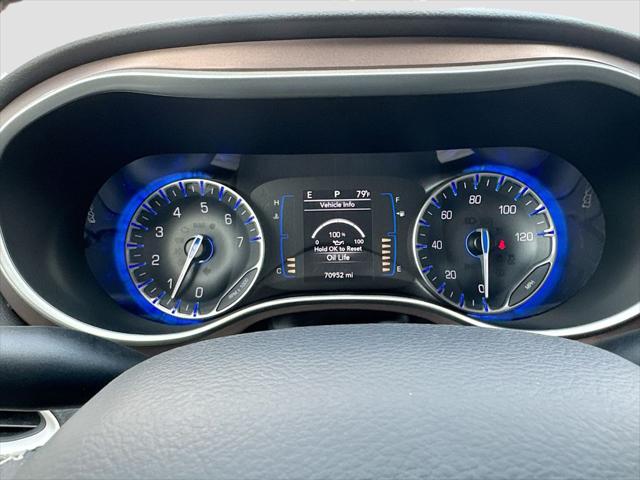 2023 Chrysler Voyager LX