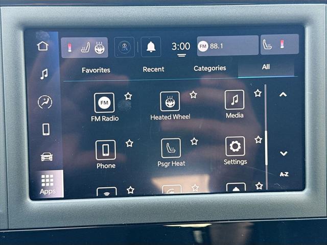 2023 Chrysler Voyager LX