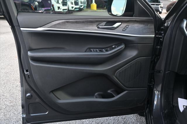 2026 Jeep Grand Cherokee Limited 4x2