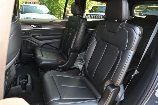 2026 Jeep Grand Cherokee Limited 4x2